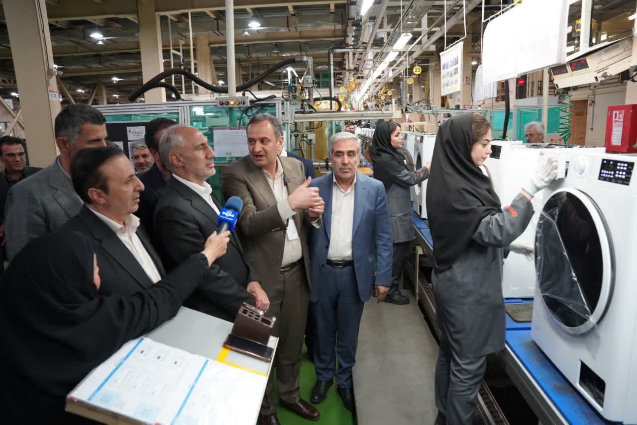 بازدید معاون رئیس‌جمهور و رییس سازمان برنامه و بودجه کشور از کارخانه کاسپین